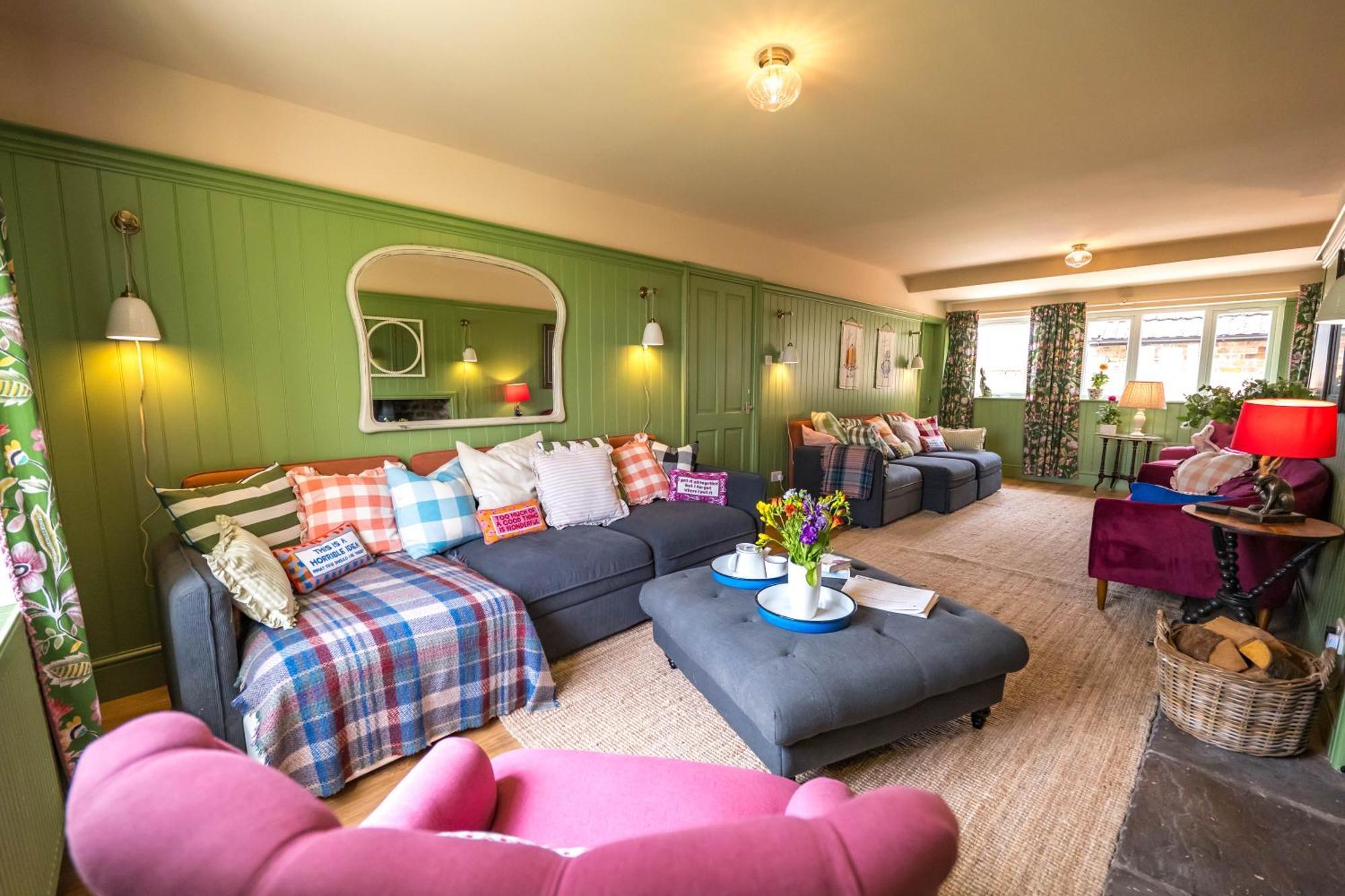 Large Country Cottage, Sleeps 8 - Spa Facilities, Garden Bar, Catering Services, Free Parking, Nature Reserve, Hen Parties 스컨소프 외부 사진