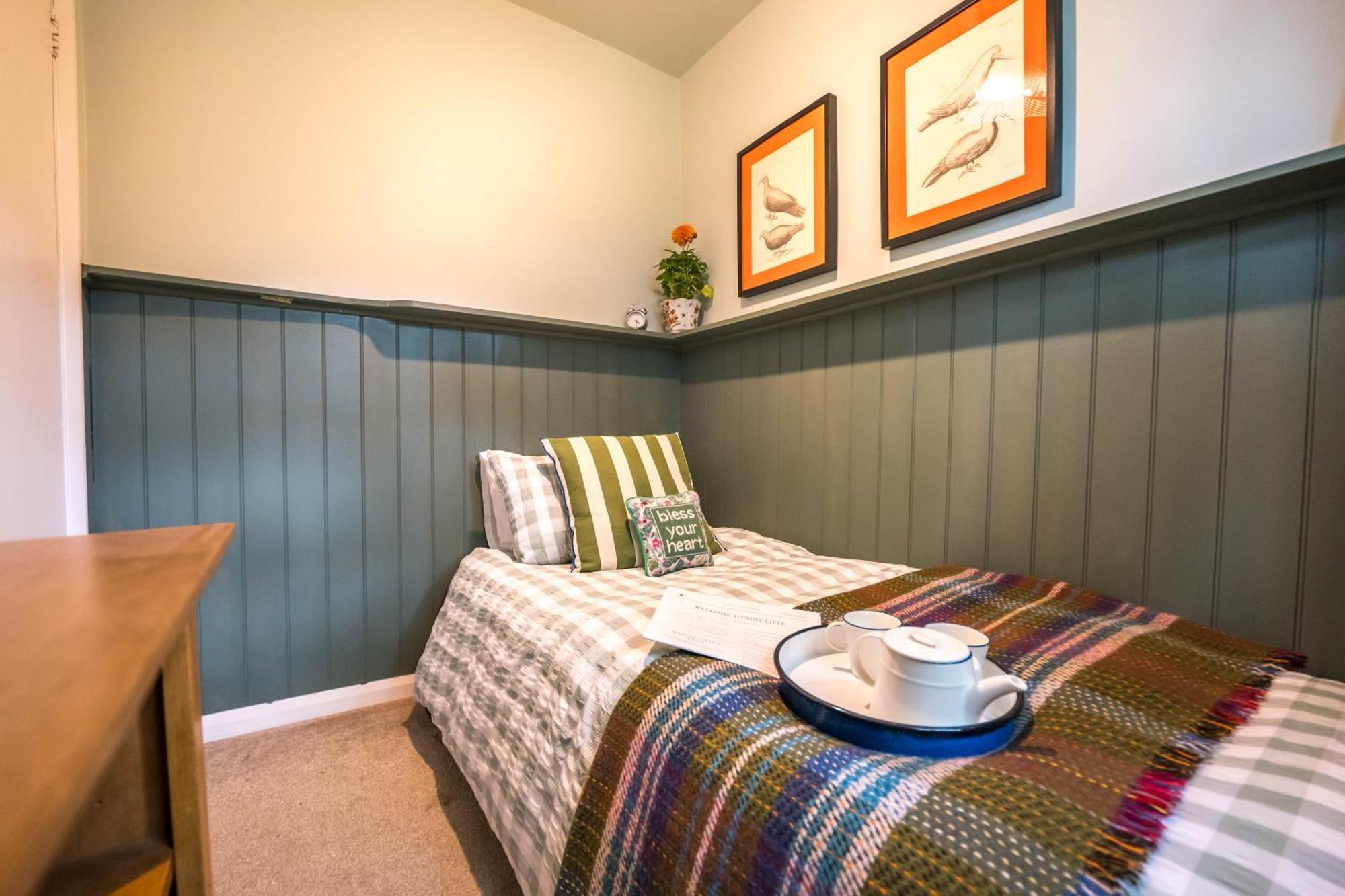 Large Country Cottage, Sleeps 8 - Spa Facilities, Garden Bar, Catering Services, Free Parking, Nature Reserve, Hen Parties 스컨소프 외부 사진