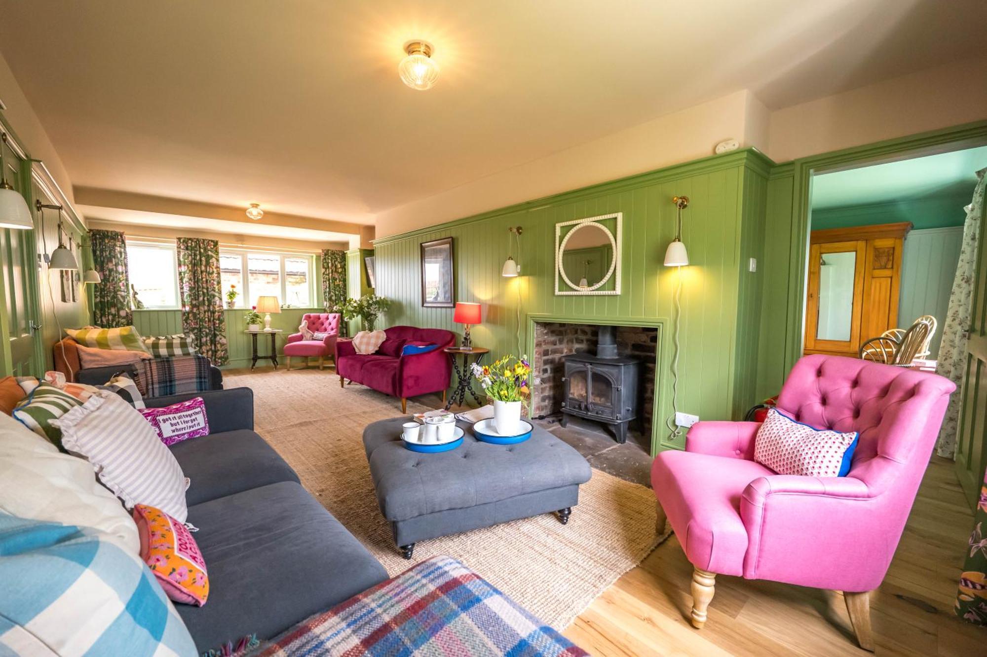 Large Country Cottage, Sleeps 8 - Spa Facilities, Garden Bar, Catering Services, Free Parking, Nature Reserve, Hen Parties 스컨소프 외부 사진