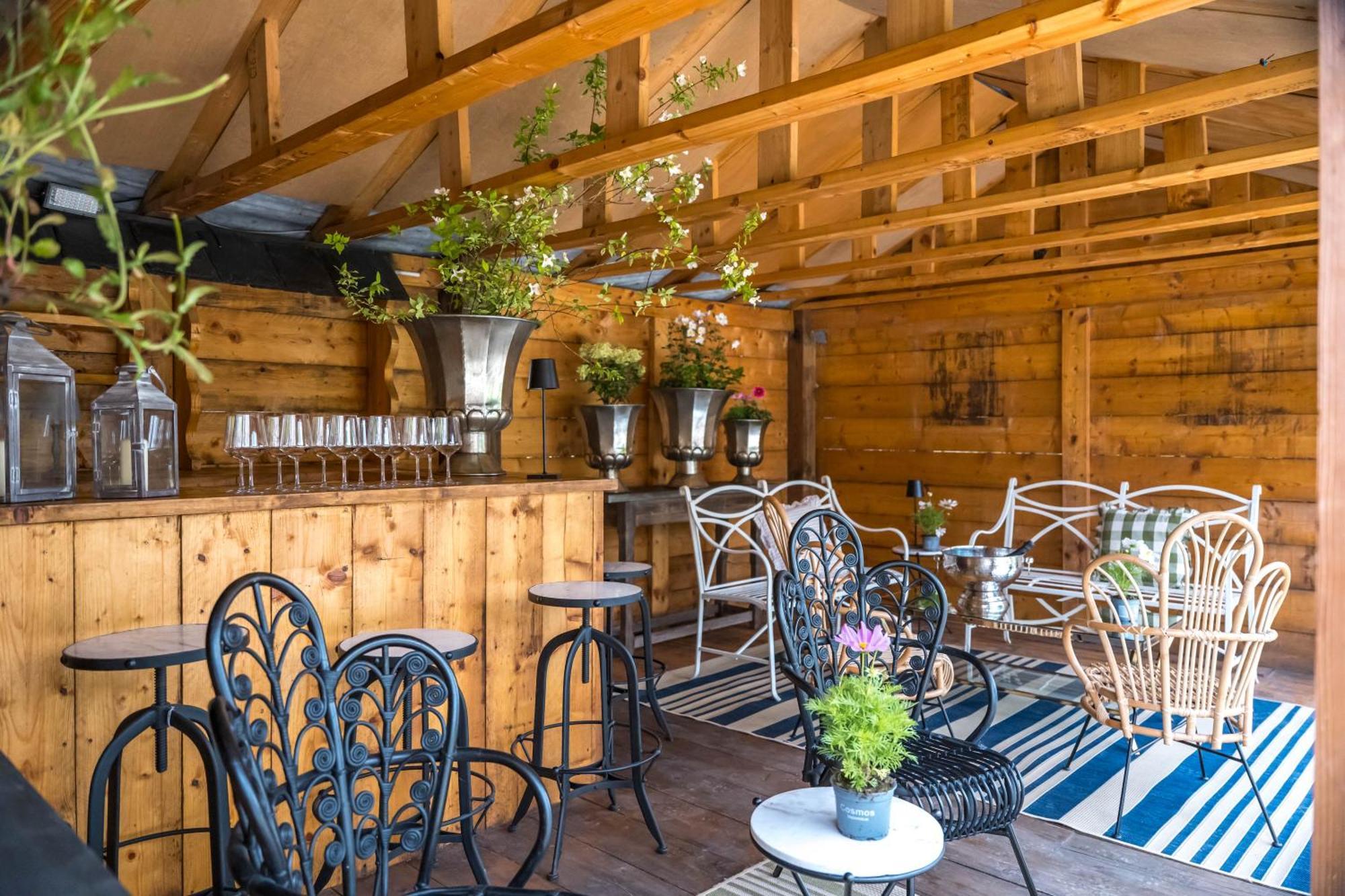 Large Country Cottage, Sleeps 8 - Spa Facilities, Garden Bar, Catering Services, Free Parking, Nature Reserve, Hen Parties 스컨소프 외부 사진