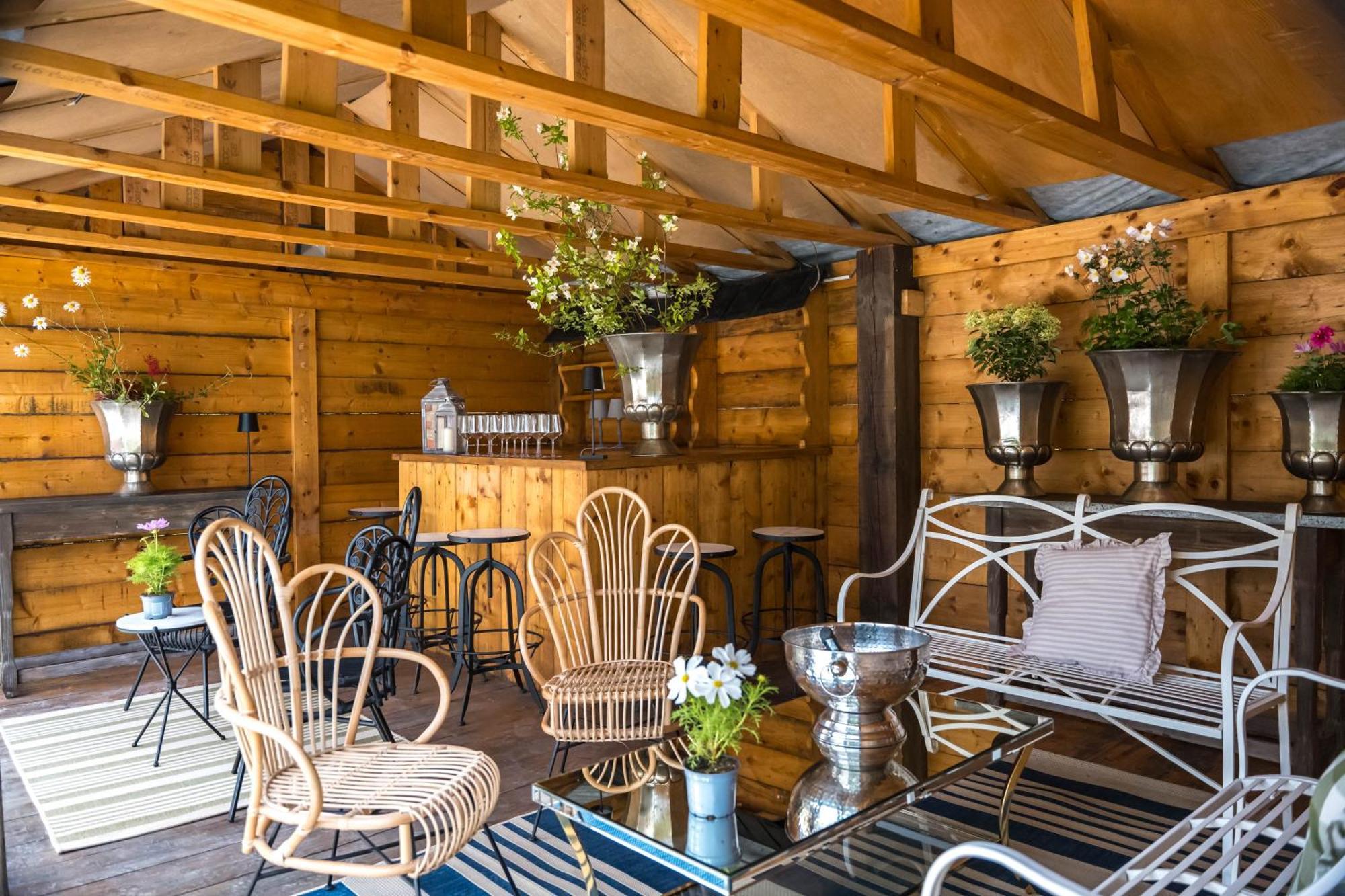 Large Country Cottage, Sleeps 8 - Spa Facilities, Garden Bar, Catering Services, Free Parking, Nature Reserve, Hen Parties 스컨소프 외부 사진