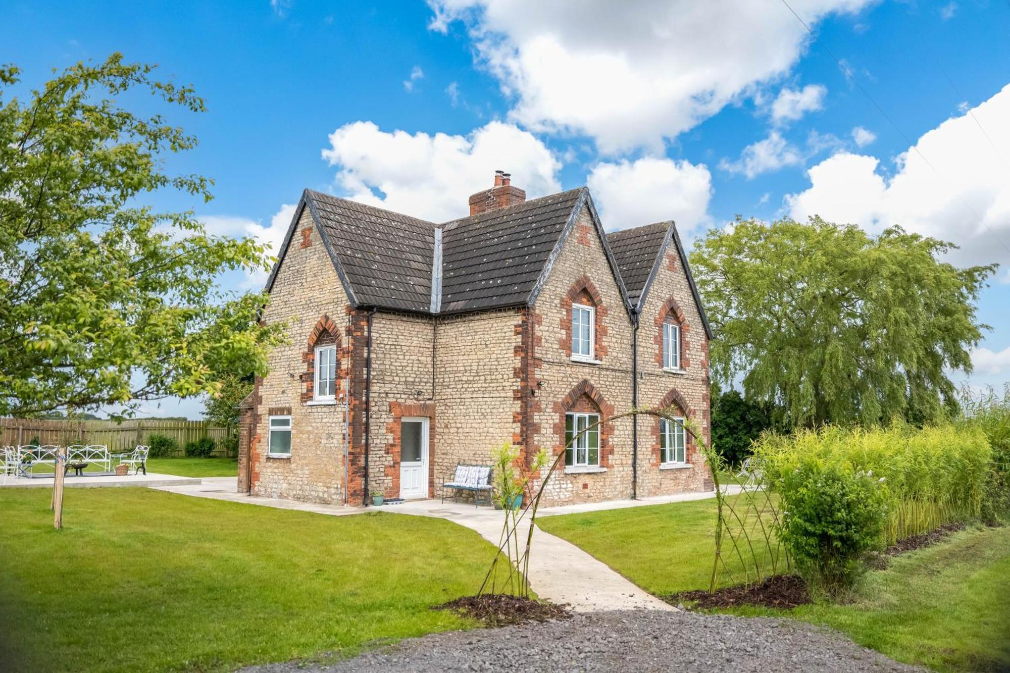 Large Country Cottage, Sleeps 8 - Spa Facilities, Garden Bar, Catering Services, Free Parking, Nature Reserve, Hen Parties 스컨소프 외부 사진