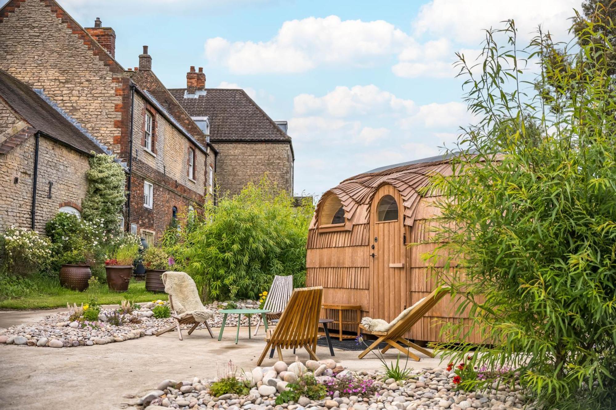 Large Country Cottage, Sleeps 8 - Spa Facilities, Garden Bar, Catering Services, Free Parking, Nature Reserve, Hen Parties 스컨소프 외부 사진
