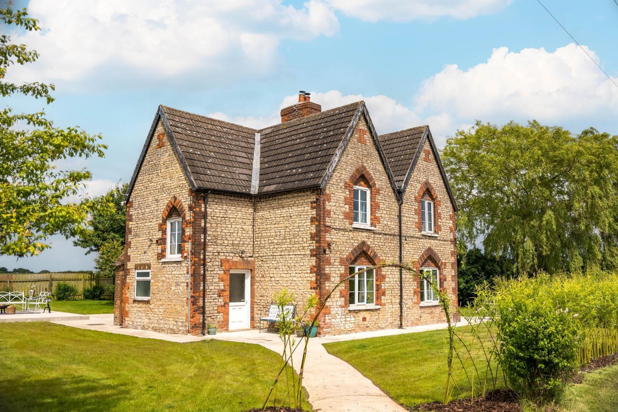Large Country Cottage, Sleeps 8 - Spa Facilities, Garden Bar, Catering Services, Free Parking, Nature Reserve, Hen Parties 스컨소프 외부 사진
