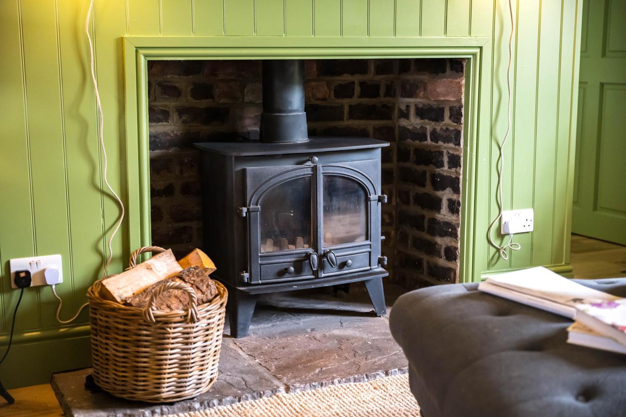 Large Country Cottage, Sleeps 8 - Spa Facilities, Garden Bar, Catering Services, Free Parking, Nature Reserve, Hen Parties 스컨소프 외부 사진