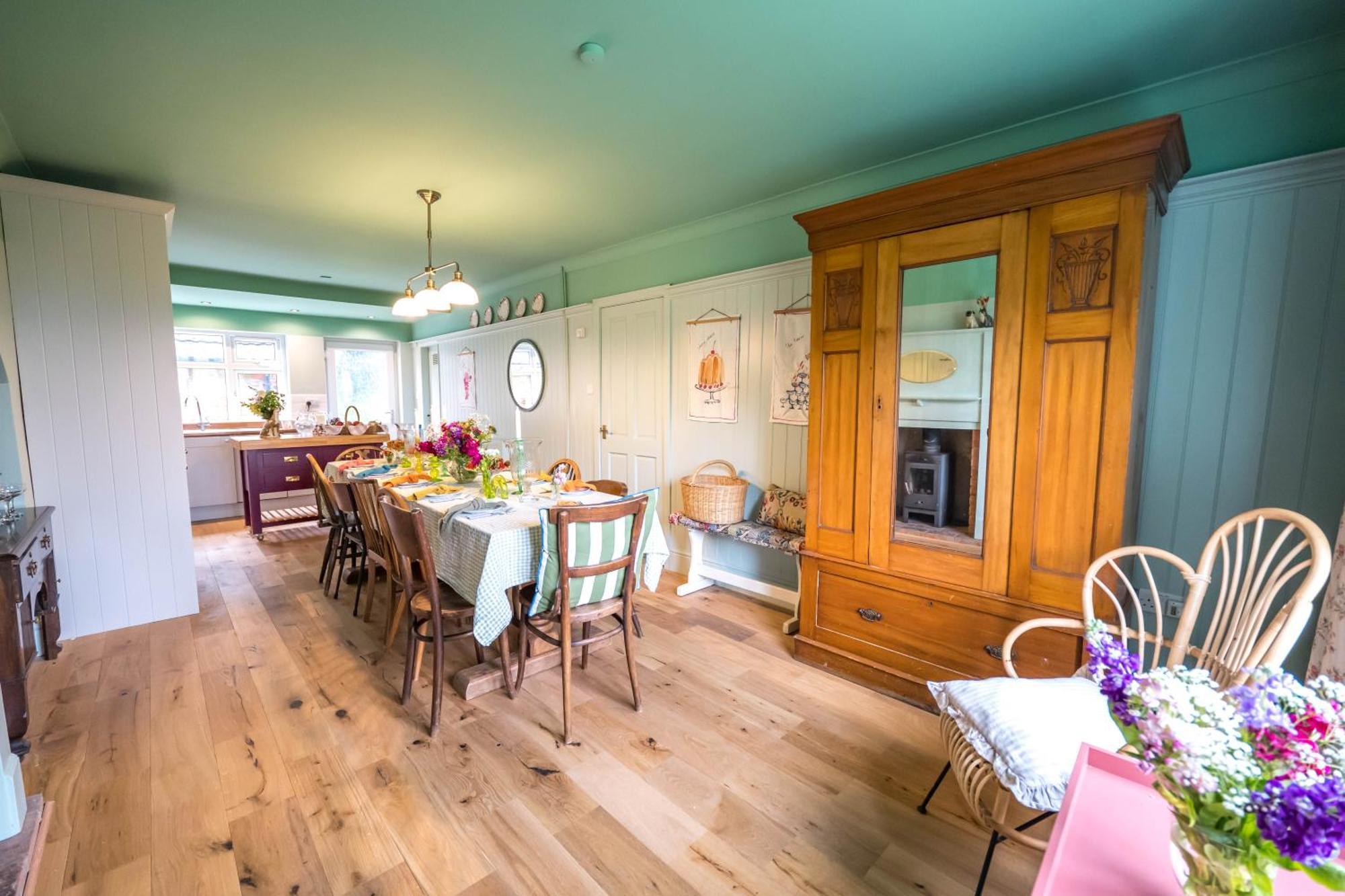 Large Country Cottage, Sleeps 8 - Spa Facilities, Garden Bar, Catering Services, Free Parking, Nature Reserve, Hen Parties 스컨소프 외부 사진